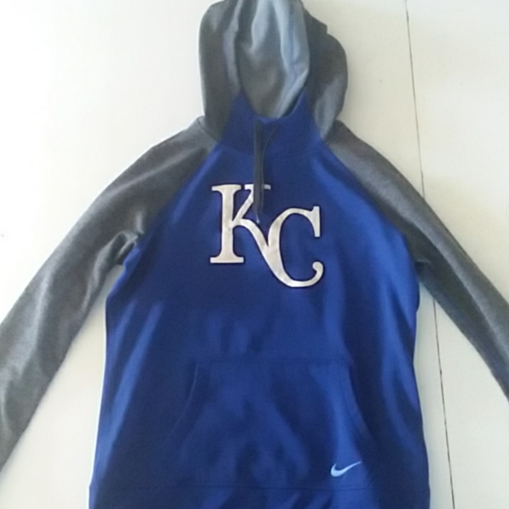 I'm selling a Nike/Kansas City Royals hoodie.